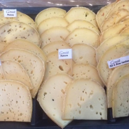 Assortiment de fromage épicés pour la raclette (6 personnes)